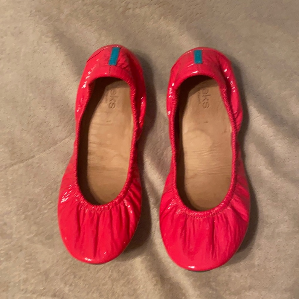 Tieks - little kids size 1 - Razzleberry